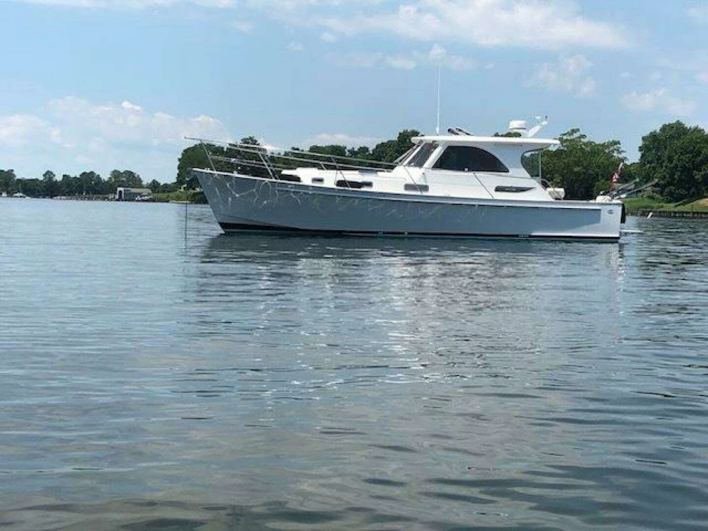 Legacy Express Yacht For Sale