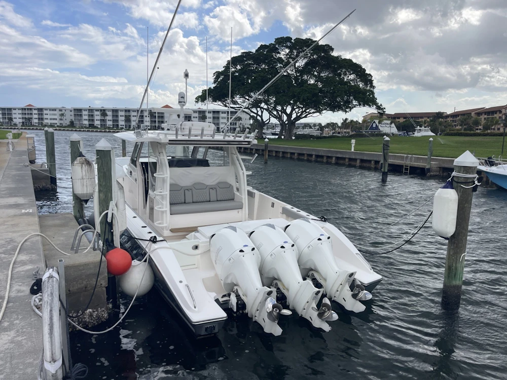 Pursuit S 408 Sport Yacht For Sale
