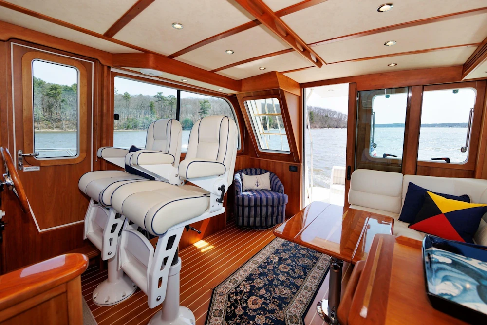 Sabre 42 Fly Bridge Sedan Yacht For Sale
