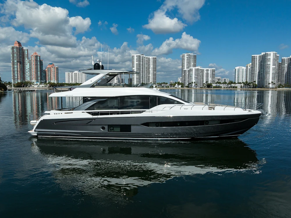 Azimut Fly 78 Yacht For Sale