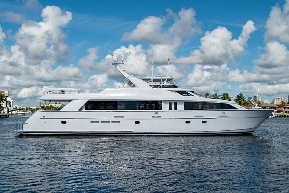 Hatteras 100 Raised Pilothouse Yacht For Sale