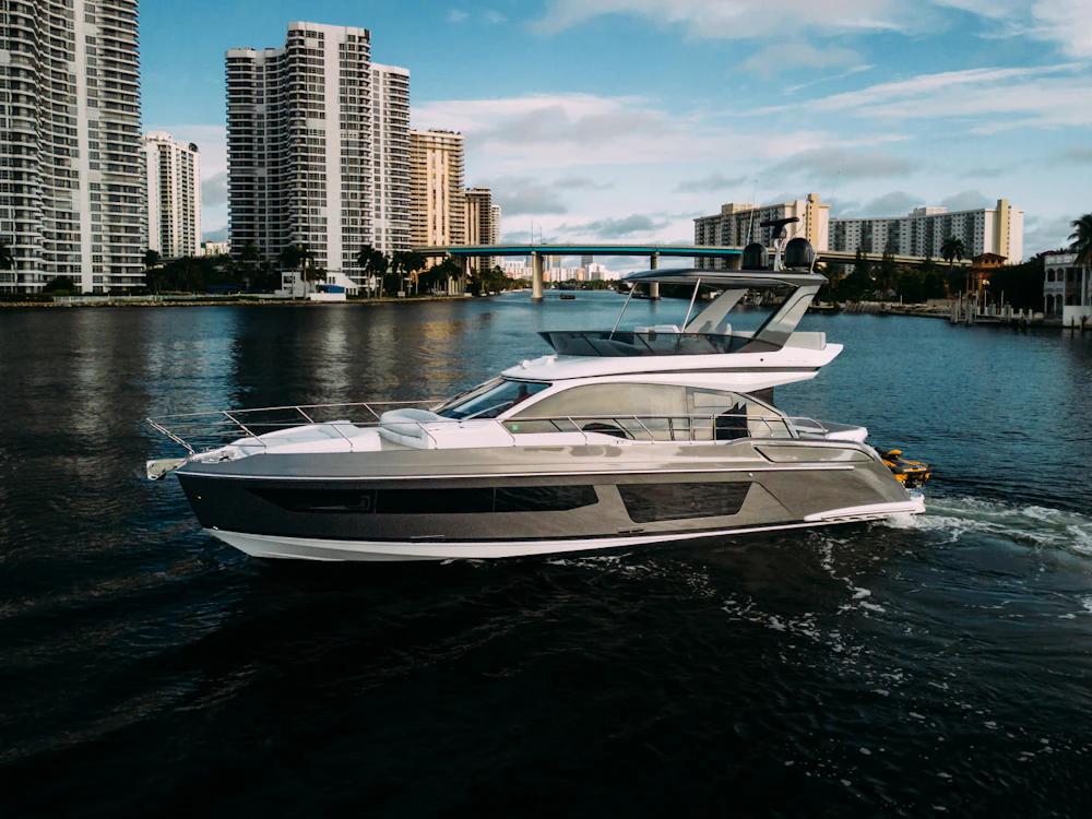 Azimut 53 FLY Yacht For Sale