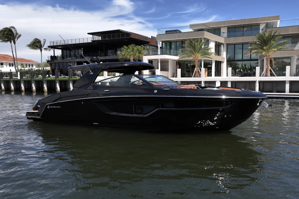 Cruisers Yachts 38 GLS OB Yacht For Sale