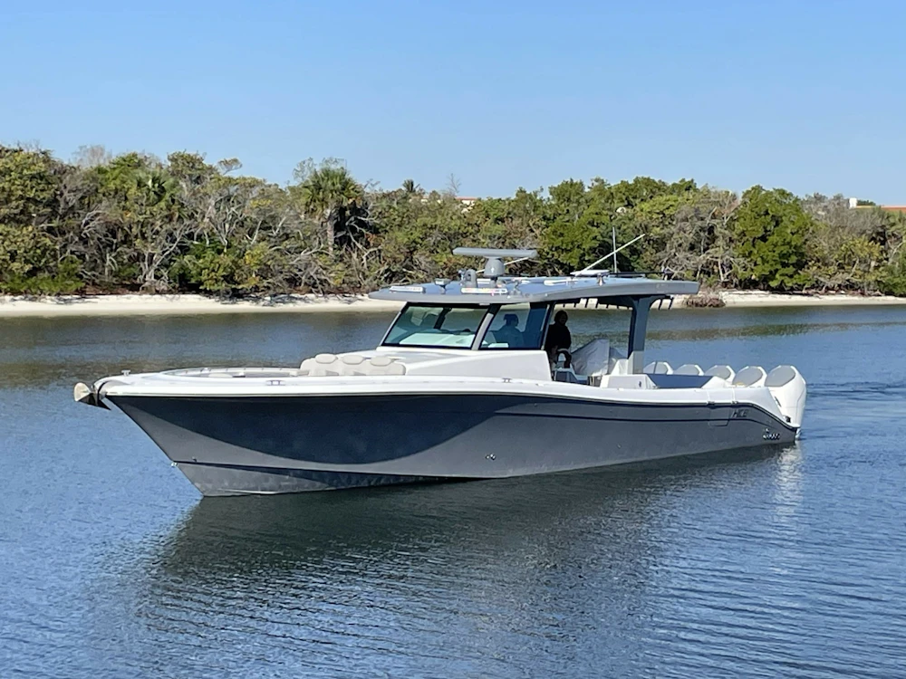 HCB 56 Suenos Yacht For Sale
