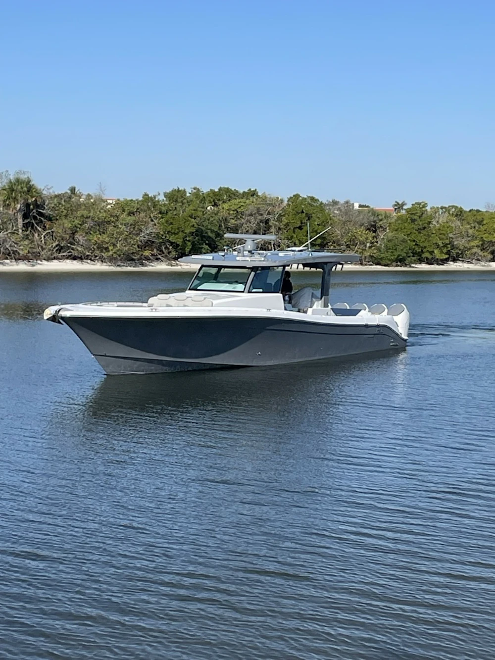 HCB 56 Suenos Yacht For Sale