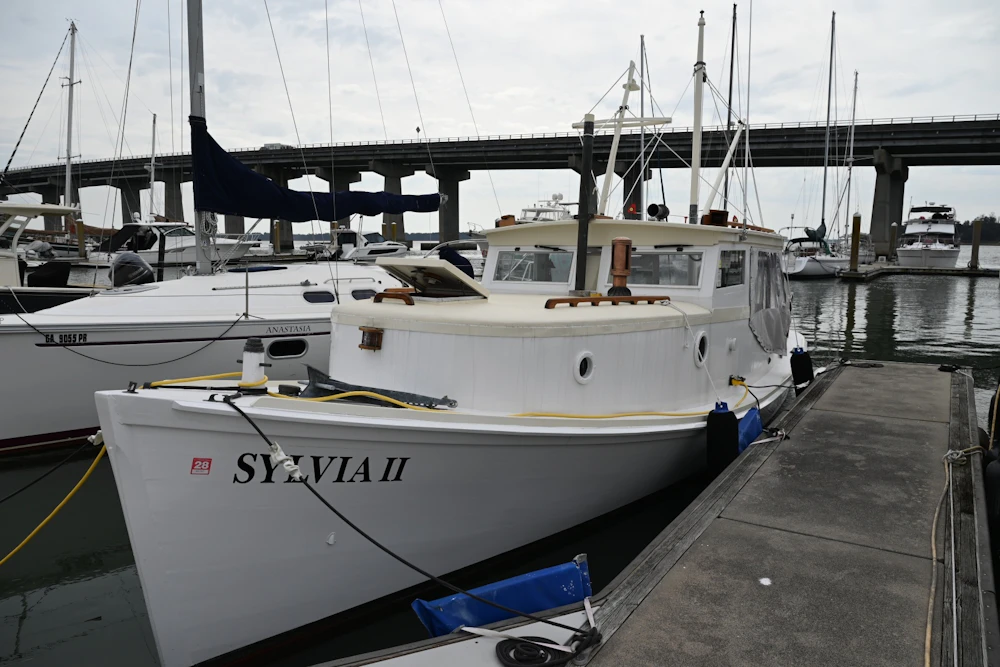 Willis Cruiser Yacht For Sale
