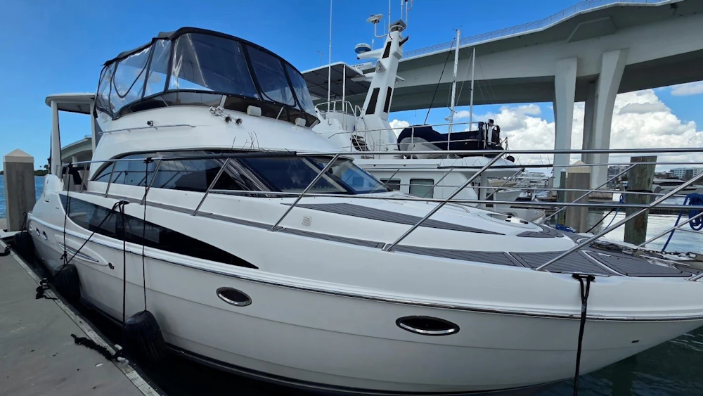 Meridian 459 Aft Cabin Cockpit Motor Yacht Yacht For Sale
