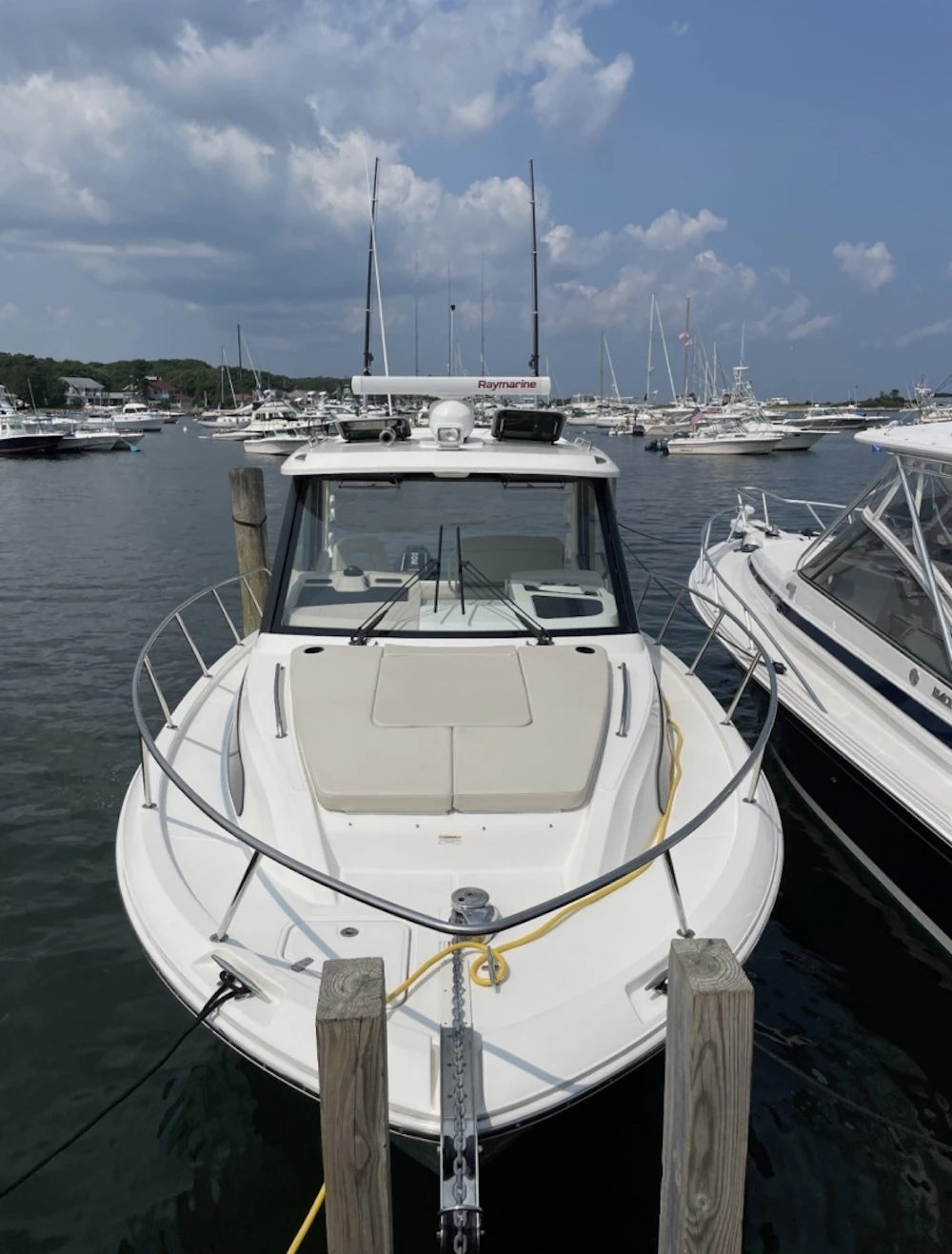 Boston Whaler  Yacht For Sale