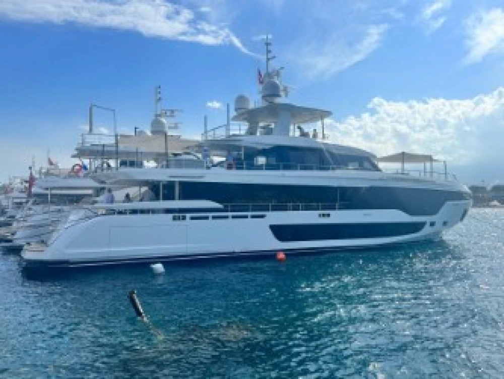 Azimut GRANDE 36M Yacht For Sale