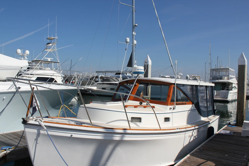 Cape Dory 28 FISHERMAN HARDTOP Yacht For Sale