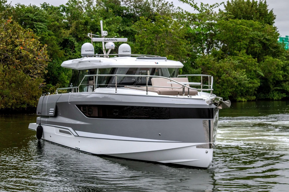 Wellcraft 44 Explorer Yacht For Sale
