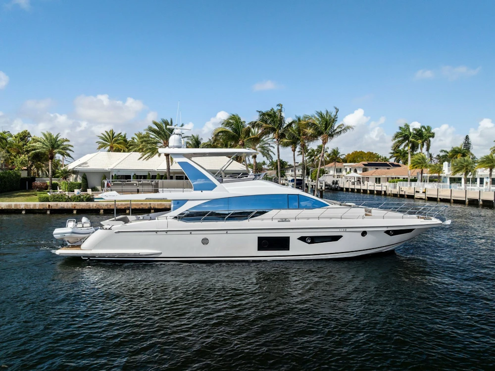 Azimut Flybridge Yacht For Sale