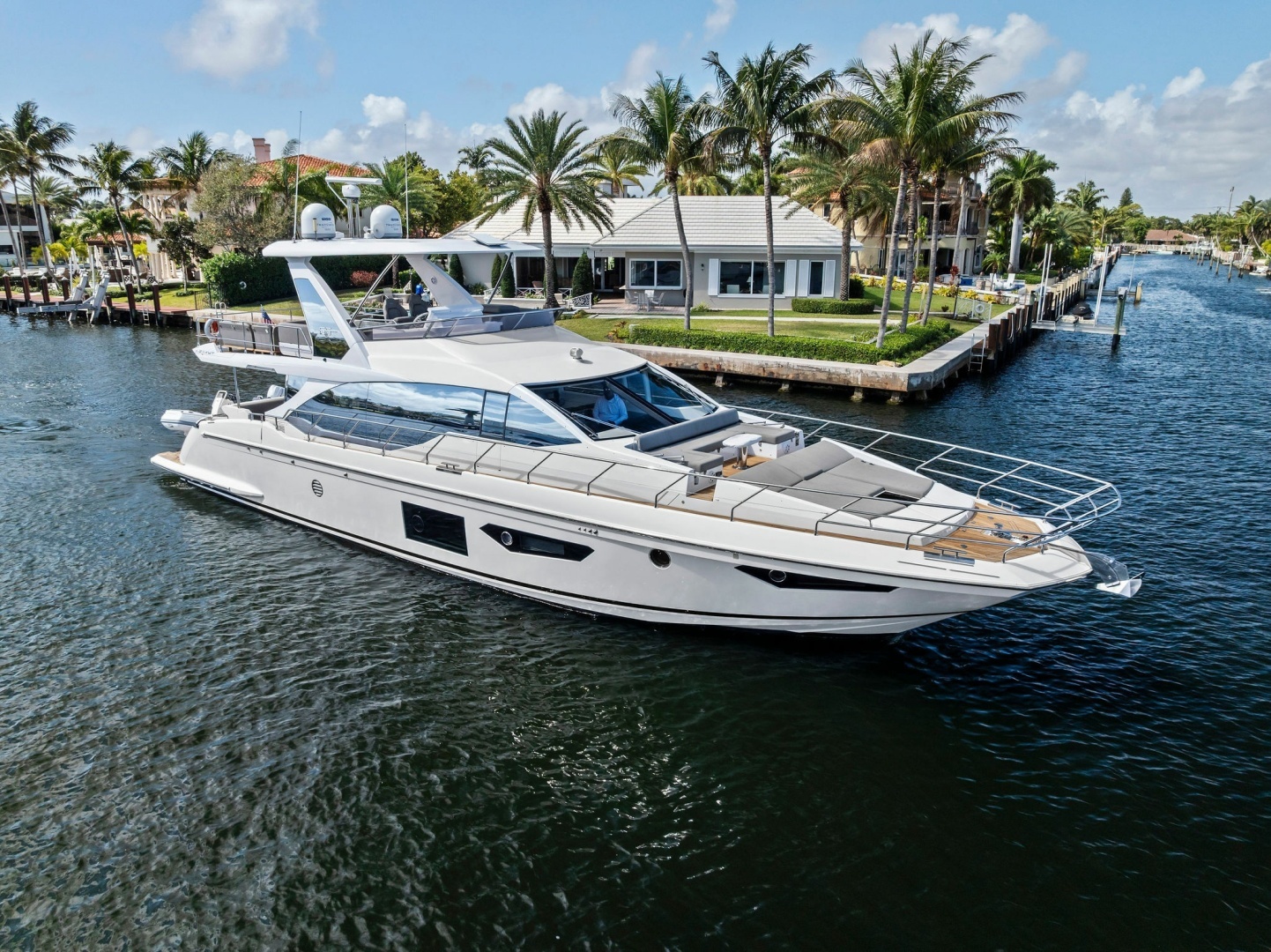 2020 Azimut Flybridge 66' Yacht For Sale | LE MAURICE | Seattle Yachts