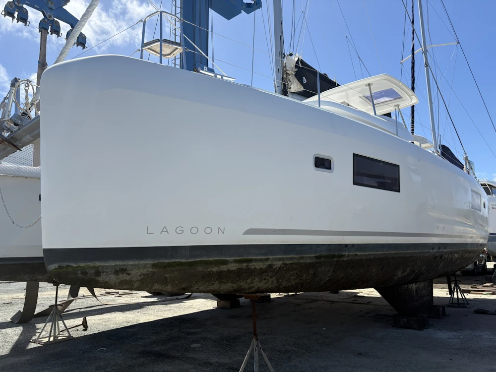 Lagoon 42 Yacht For Sale