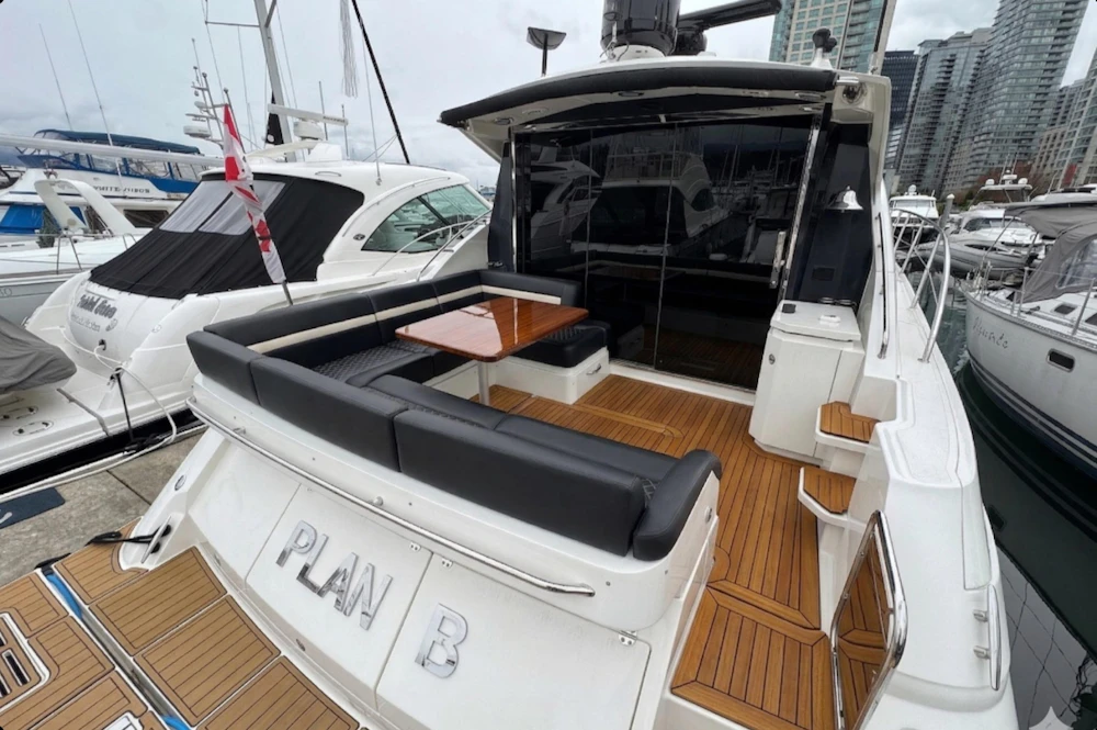 Sea Ray Sundancer 510 Yacht For Sale