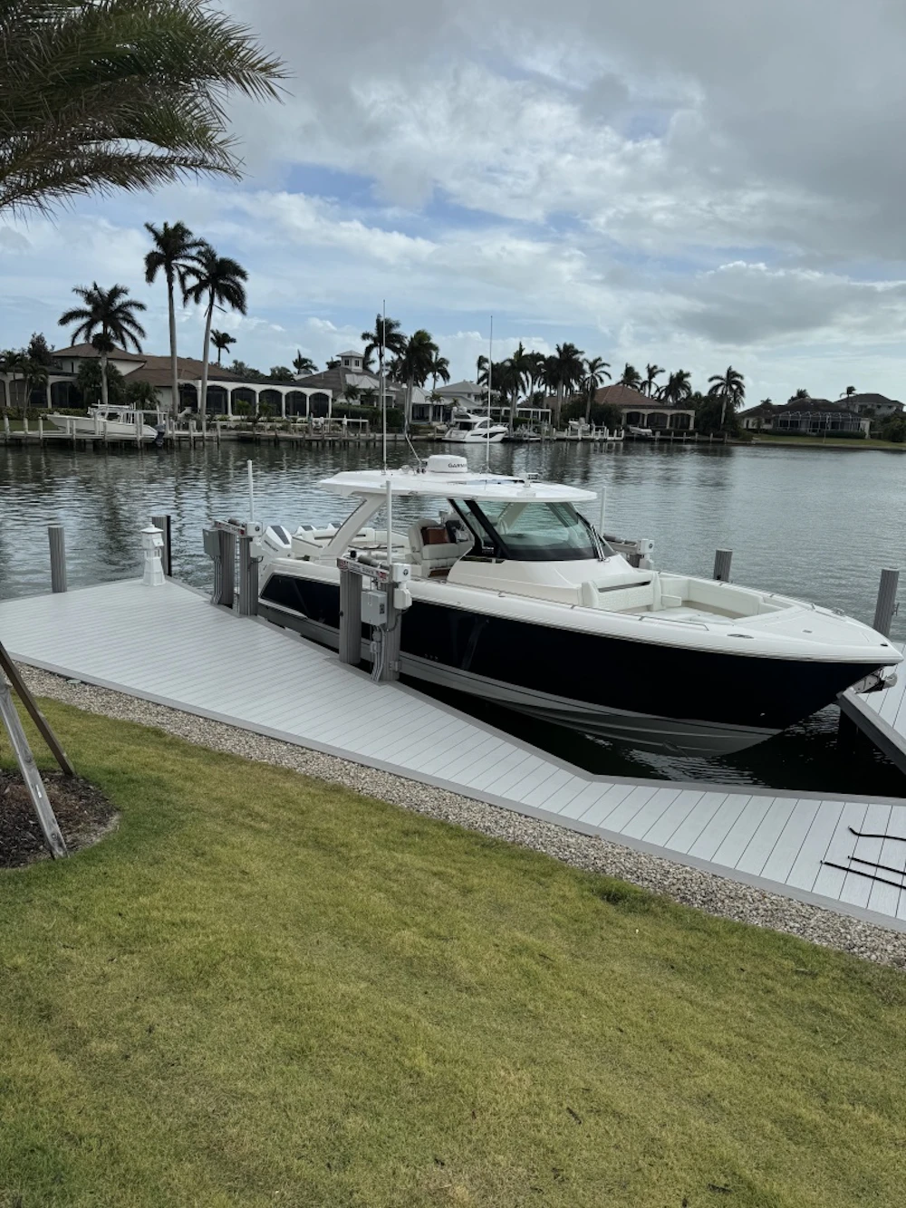 Tiara Yachts 38 LS Yacht For Sale