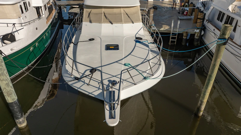Navigator 5700 Rival Pilothouse Yacht For Sale