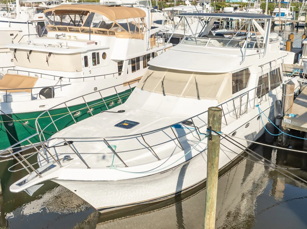 Navigator 5700 Rival Pilothouse Yacht For Sale