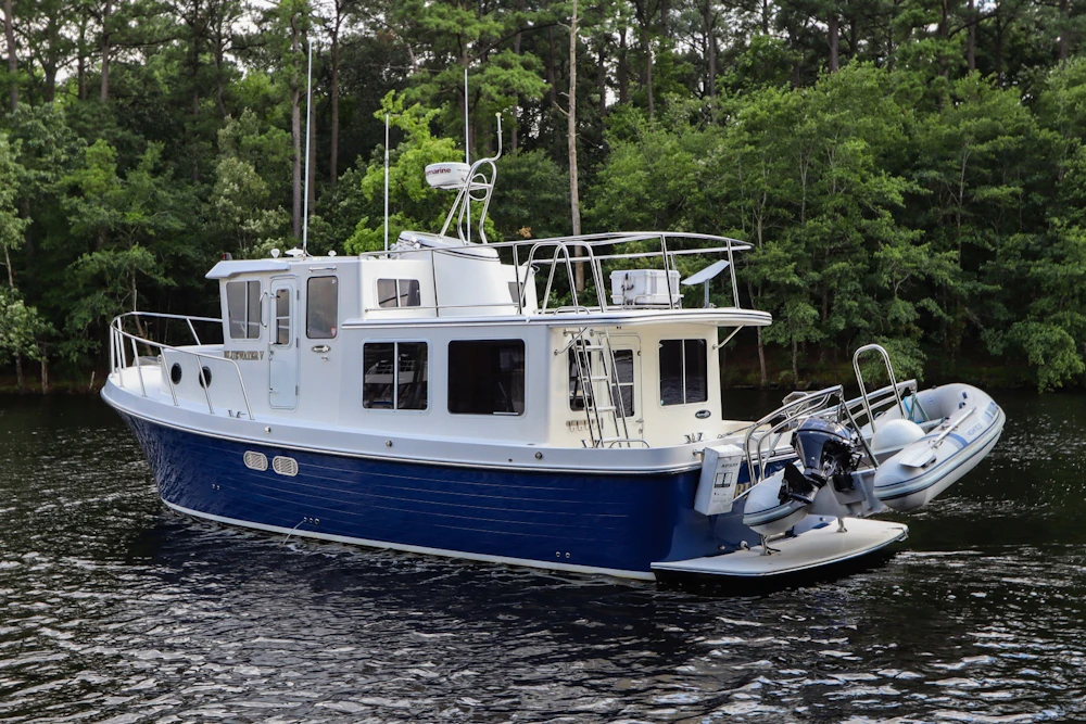 American Tug 34 Yacht For Sale