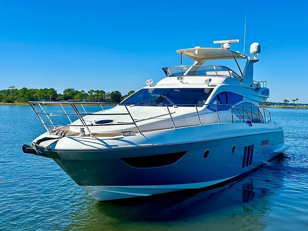 Azimut FlyBridge Yacht For Sale