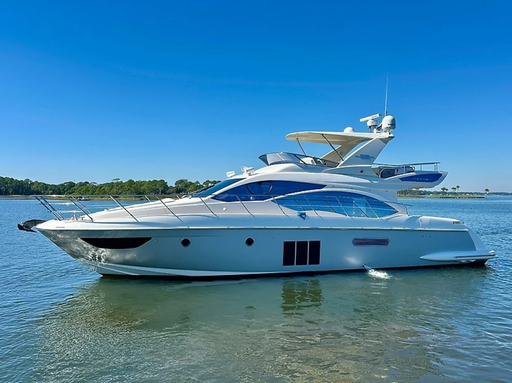 Azimut FlyBridge Yacht For Sale