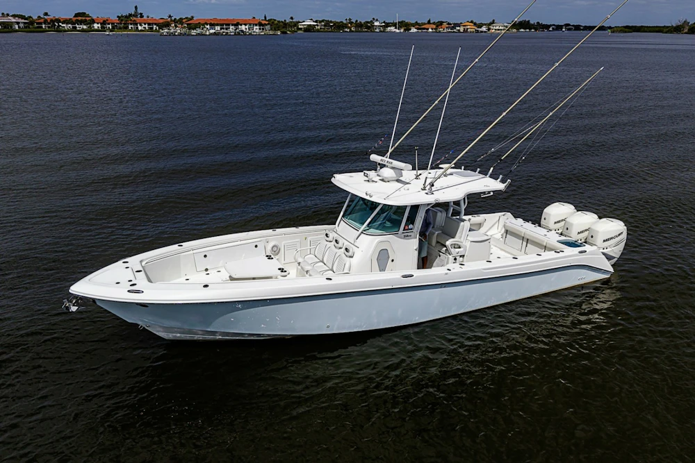 Everglades 350 CC Yacht For Sale