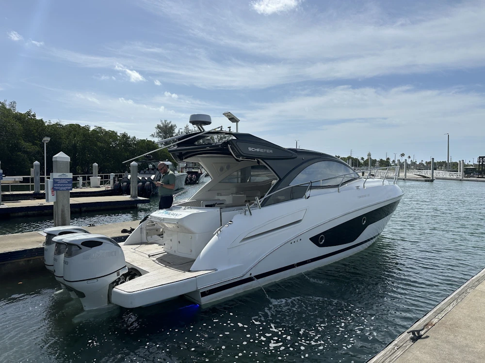Schaefer 400 Sport Yacht For Sale