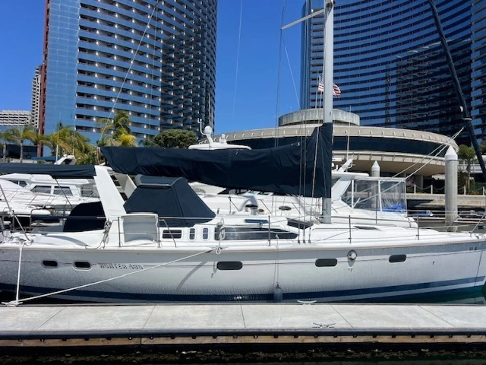 Hunter 430 Yacht For Sale
