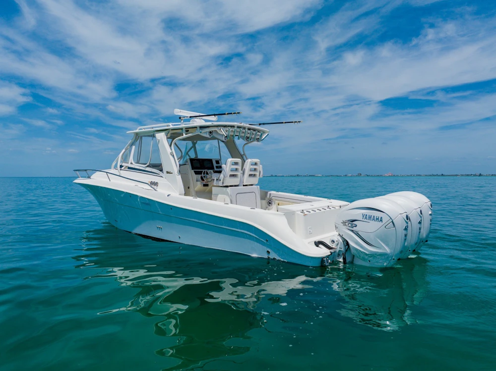 Hydra-Sports 3500 VX Yacht For Sale