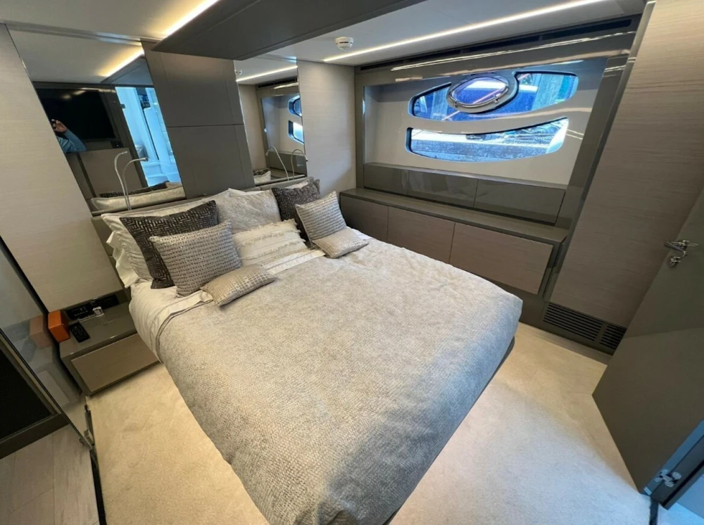 Pershing  Yacht For Sale