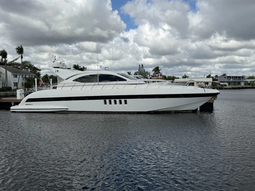 Mangusta 72 Yacht For Sale
