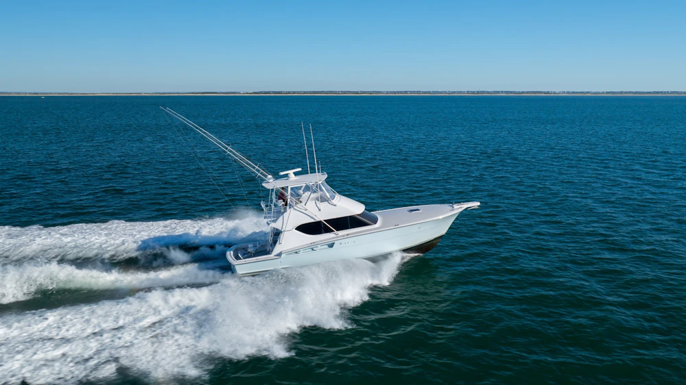 Hatteras 50 Convertible Yacht For Sale
