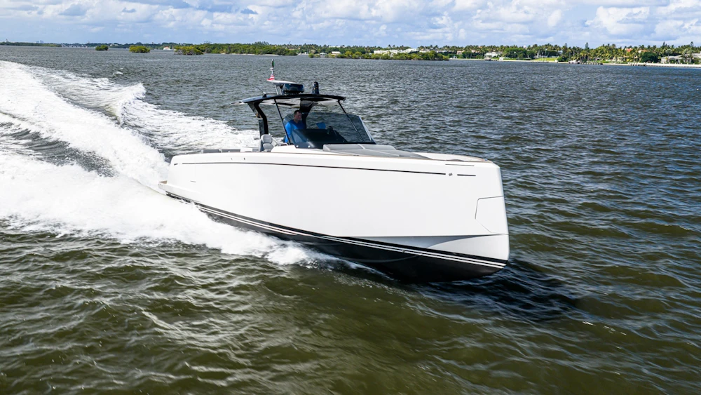 Pardo Yachts 38 Yacht For Sale