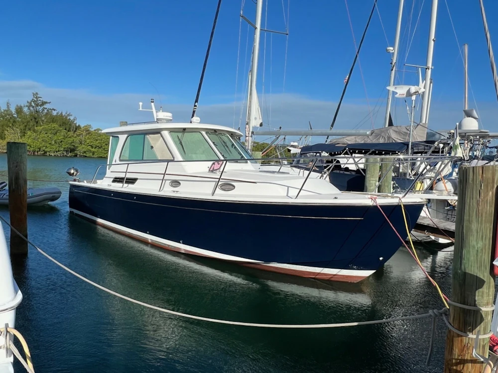 Back Cove 33 Yacht For Sale
