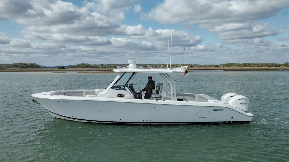 Pursuit 328S Sport Yacht For Sale
