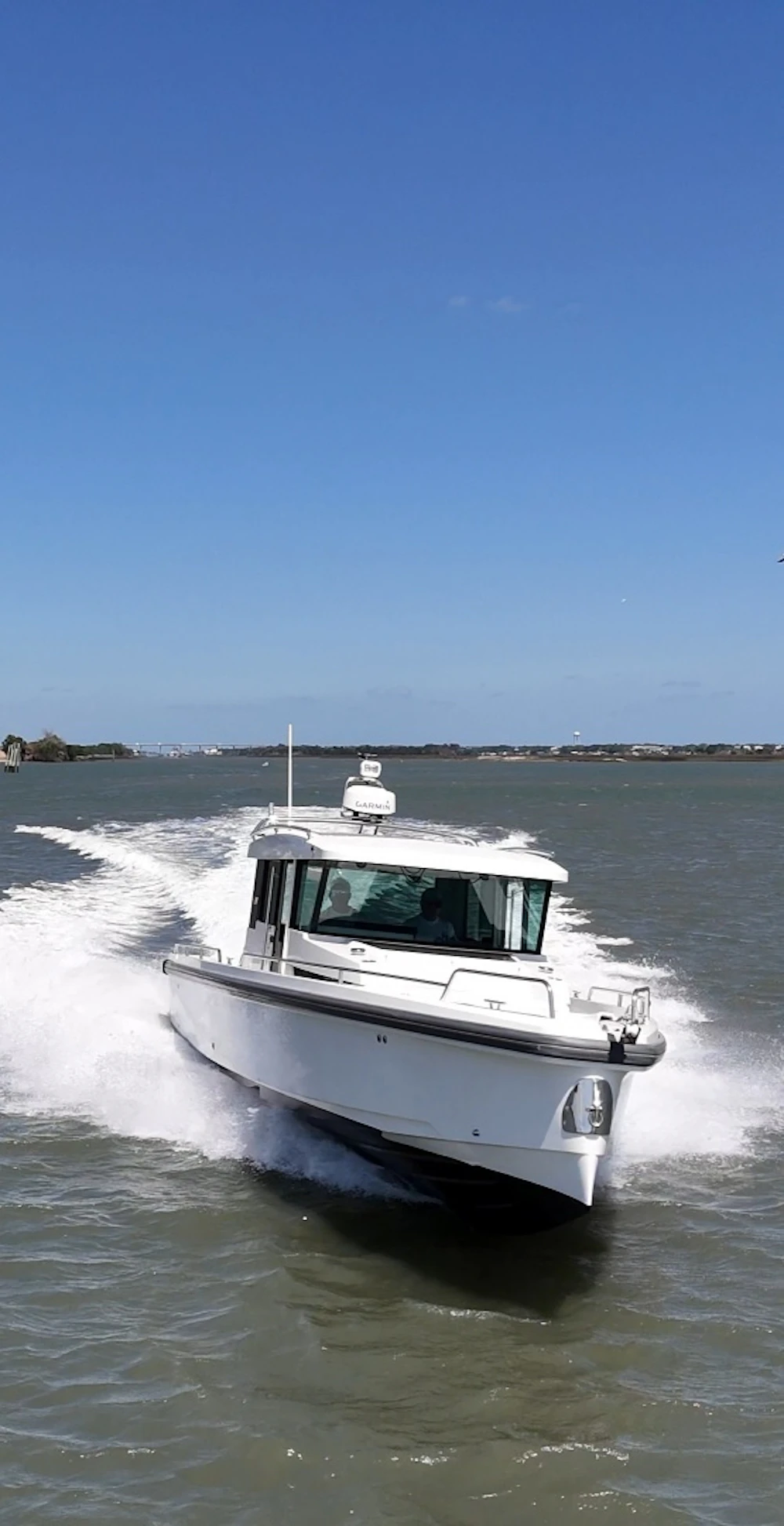 Axopar 37 XC Cross Cabin Yacht For Sale
