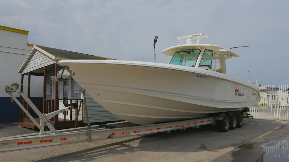 Boston Whaler Outrage Yacht For Sale