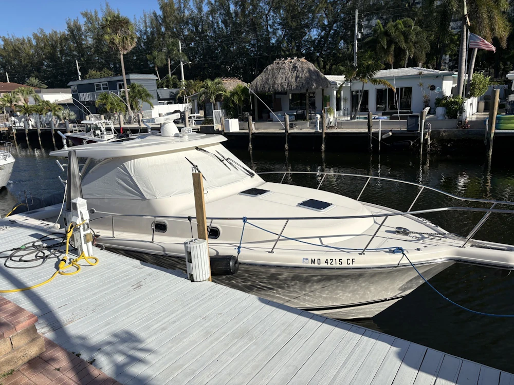 Pursuit 385 OS Yacht For Sale