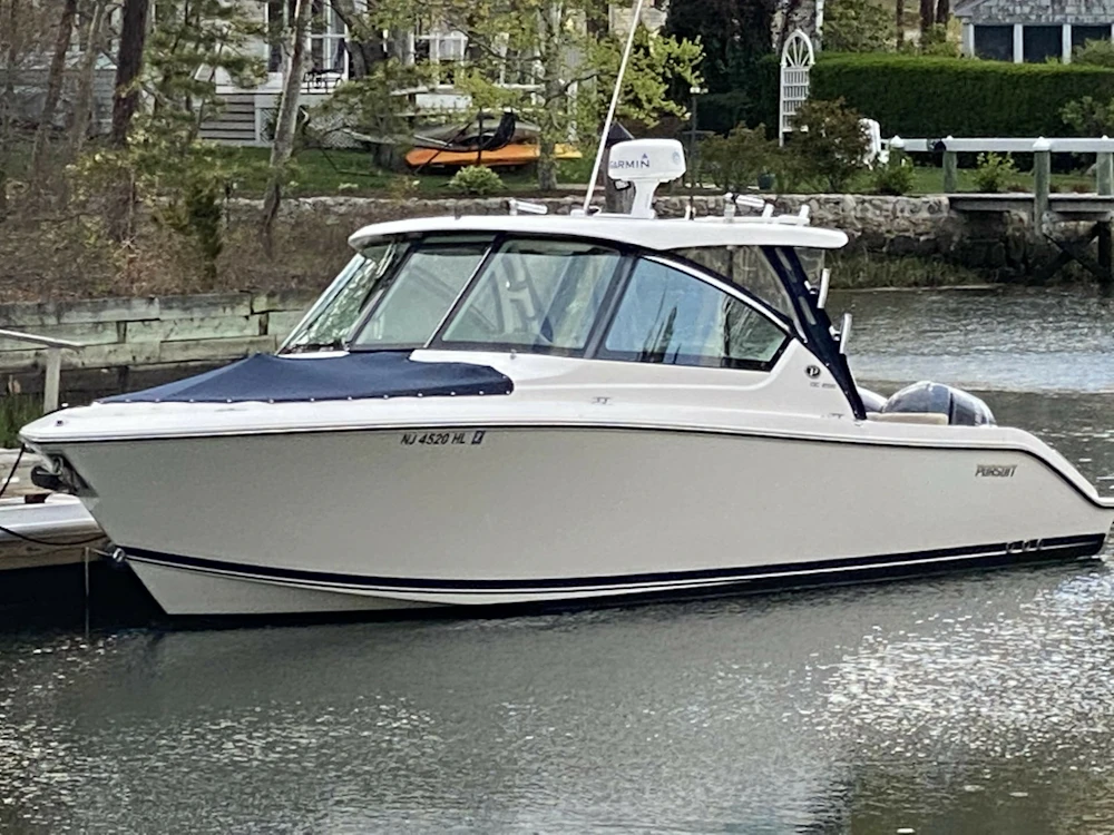 Pursuit 295 DC Yacht For Sale