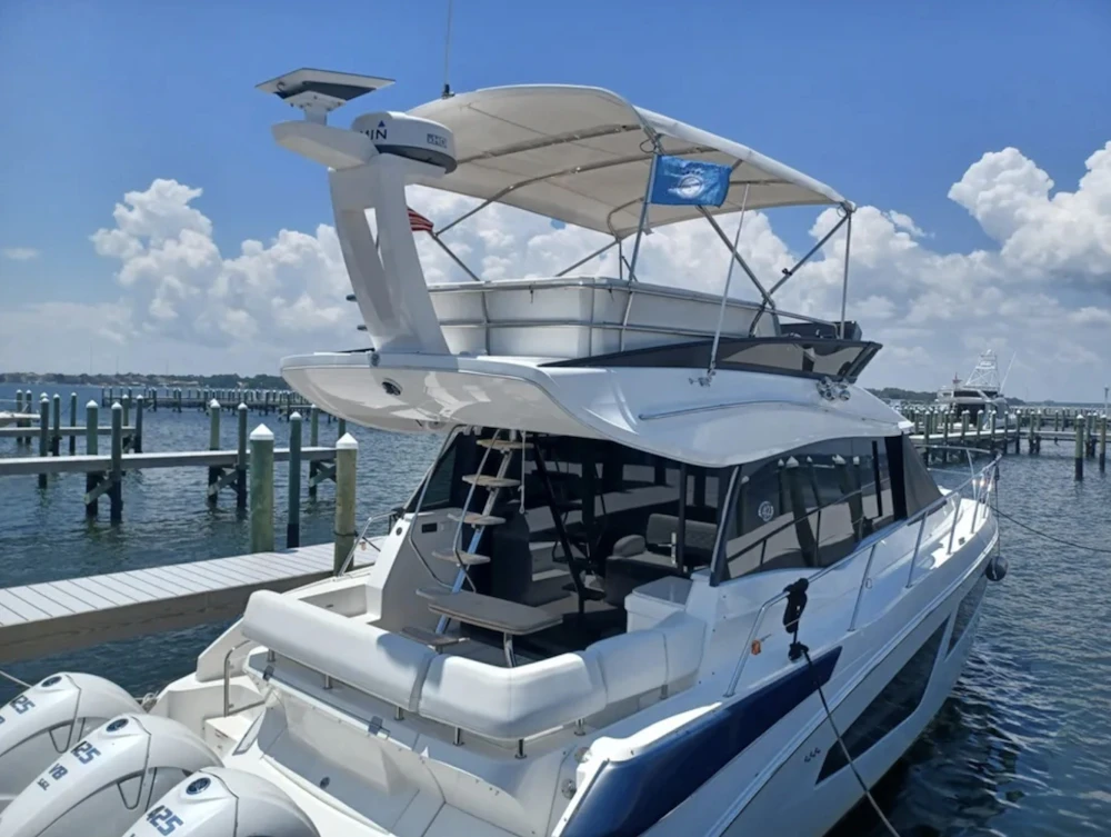 Regal 42 FXO Yacht For Sale