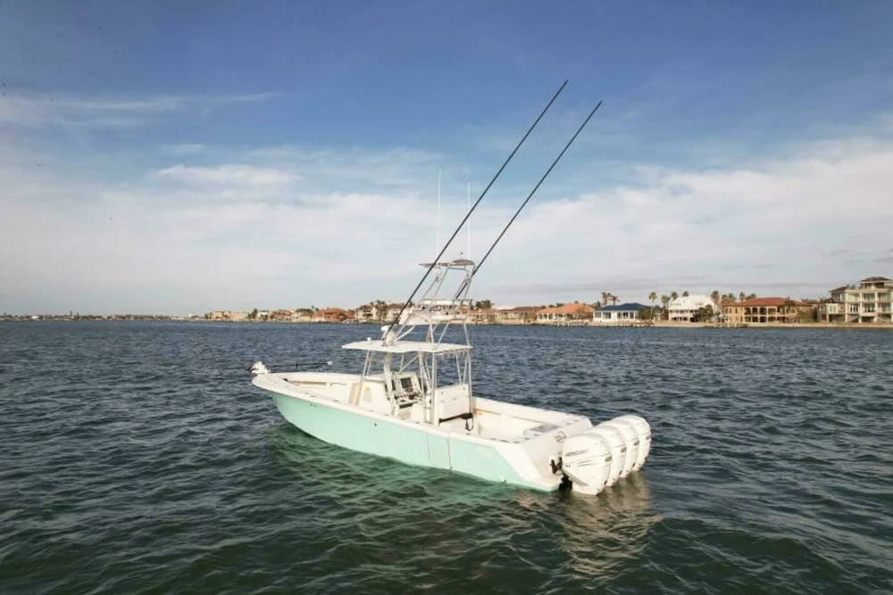 SeaVee 390 Yacht For Sale
