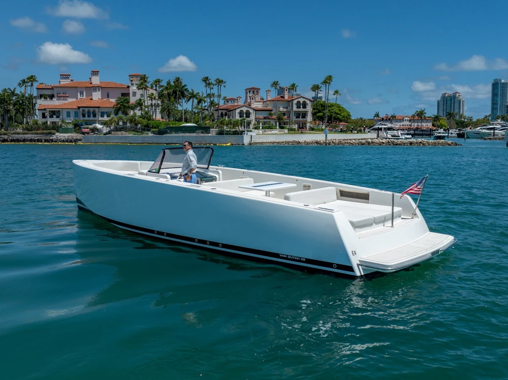 VanDutch 40 Yacht For Sale