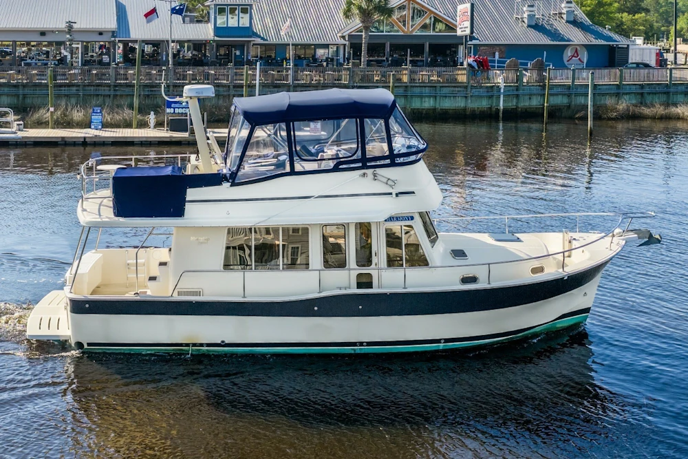 Mainship Expedition 40 Yacht For Sale