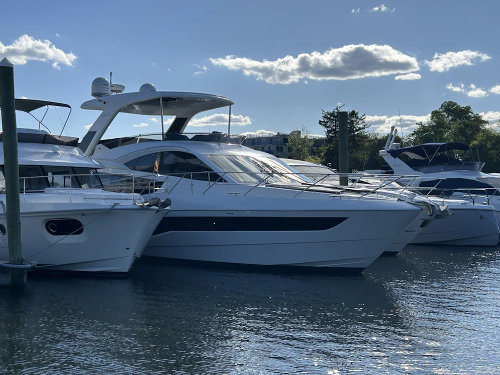 Galeon 550 FLY Yacht For Sale