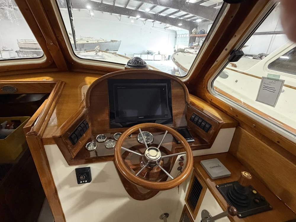 Hinckley 36 EP Yacht For Sale