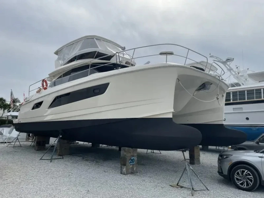 Aquila 44 YACHT Yacht For Sale