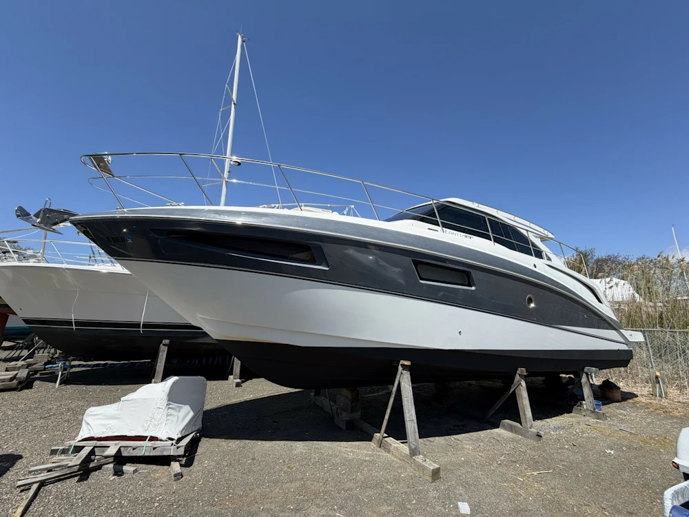 Cruisers Yachts 41 Cantius Yacht For Sale