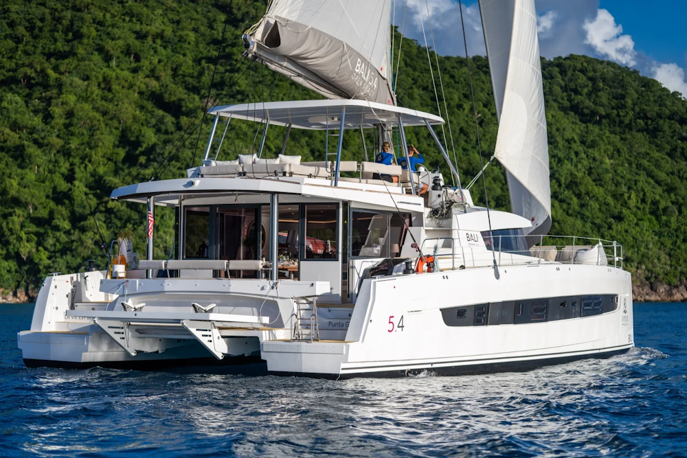 Bali 5.4 Yacht For Sale