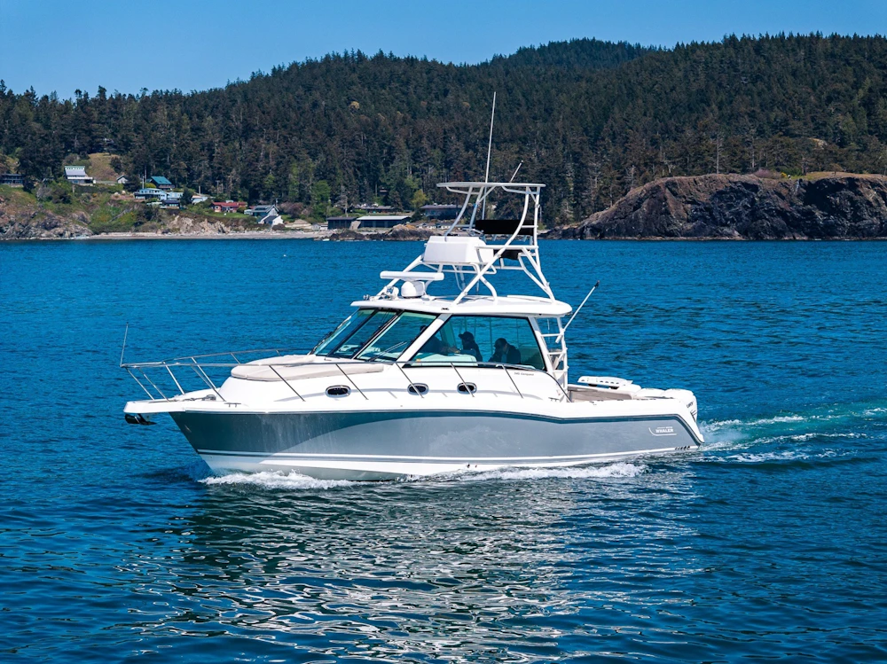 Boston Whaler 345 Conquest Yacht For Sale