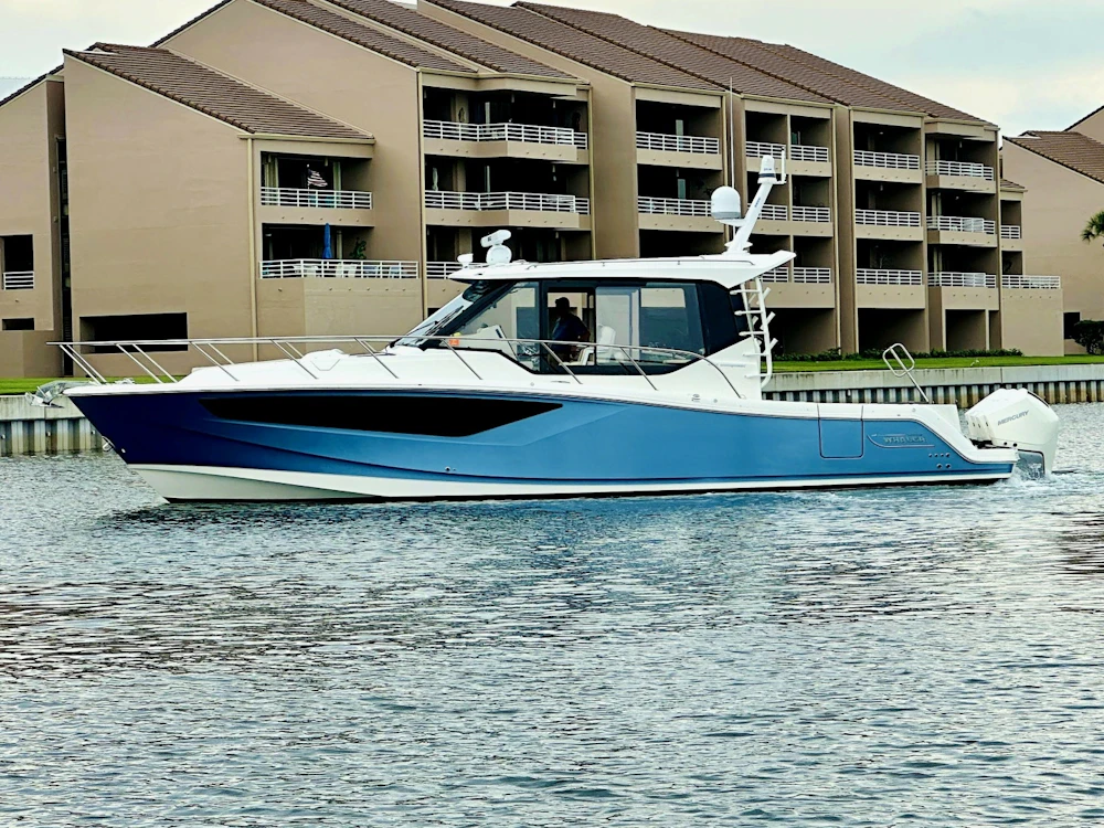 Boston Whaler 405 Conquest Yacht For Sale